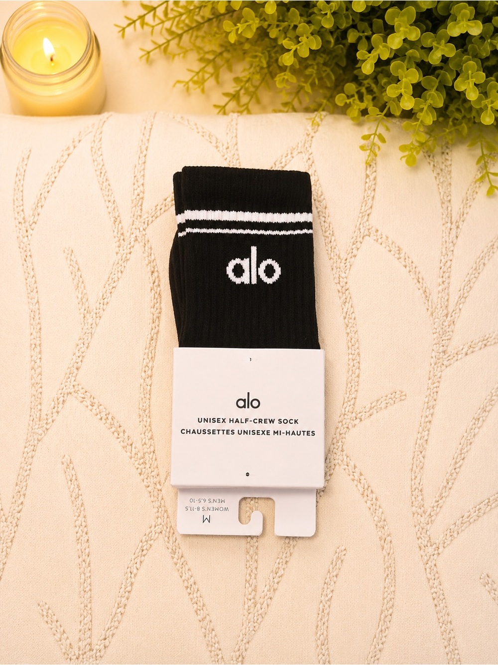 Alo Unisex Half-Crew Sock NWT in Black/White ~ Size M